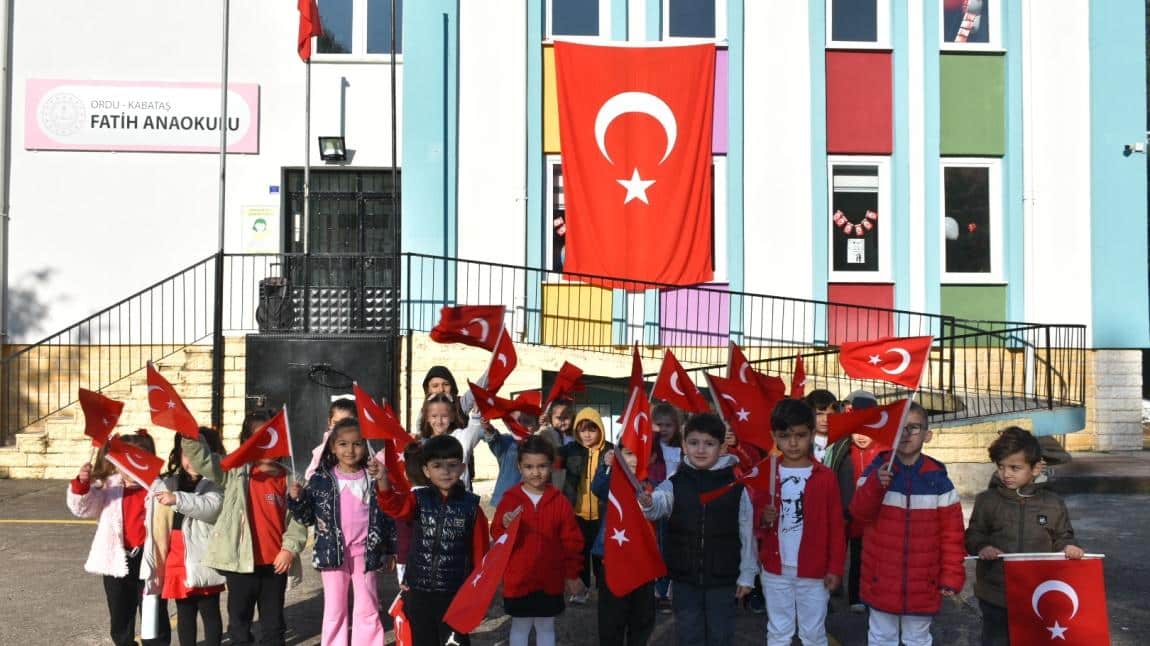 29 EKİM CUMHURİYET BAYRAMI İLÇEMİZDE VE OKULUMUZDA COŞKU İLE KUTLANDI